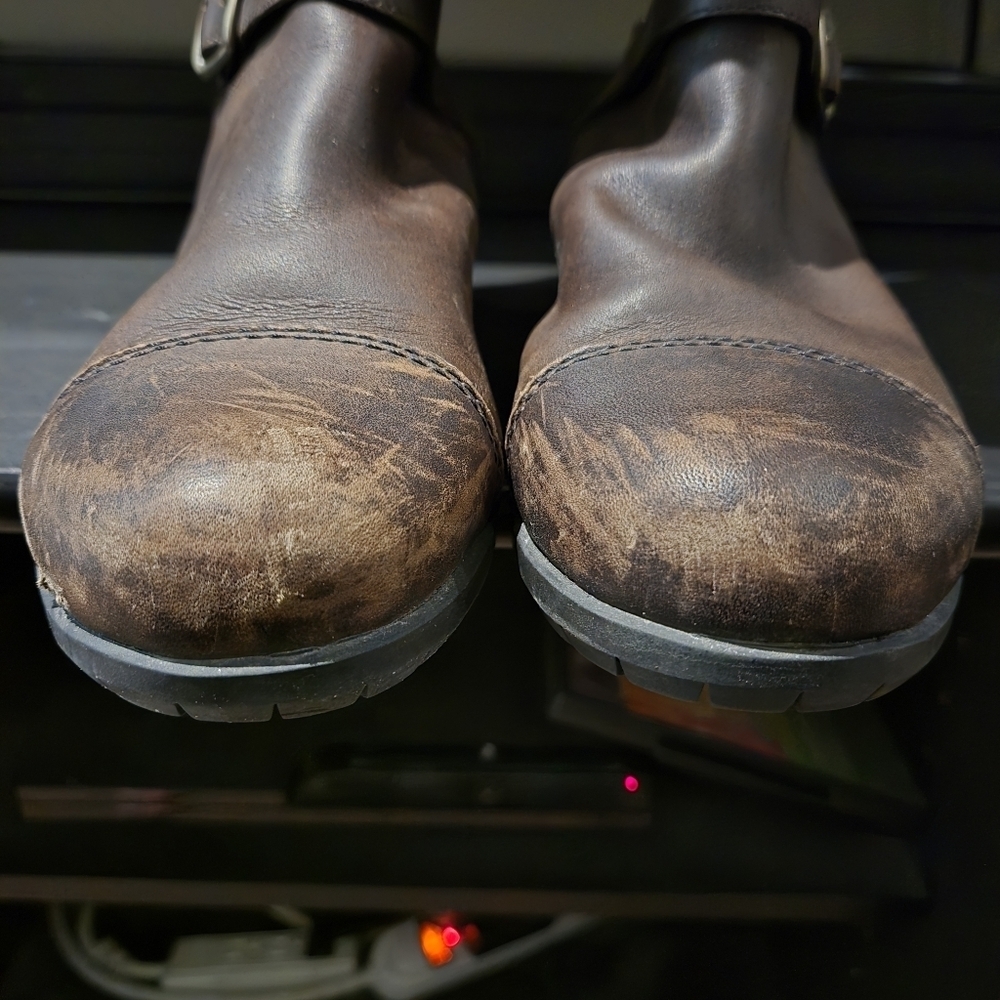 UGG Gershwin Shearling-Lined Brown Waterproof Leather Biker Boots - Picture 8 of 13